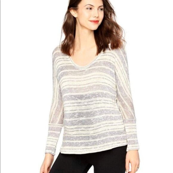NWT A Pea In The Pod Gray / Cream Striped Maternity V Neck Sweater - Picture 1 of 1